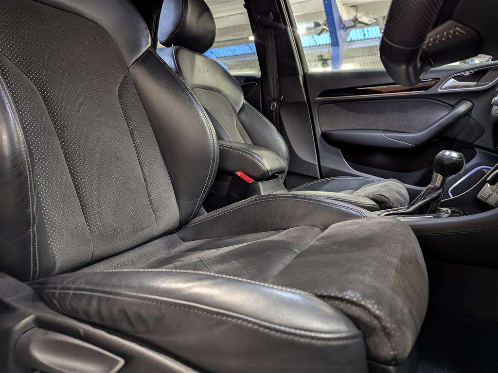 <p>2017 AUDI Q3 S LINE BLACK ED TDI QU</p>