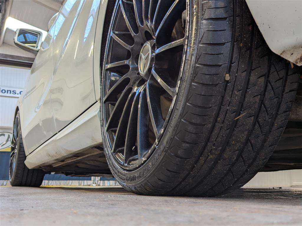 <p>2016 MERCEDES-BENZ A 180 SE</p>