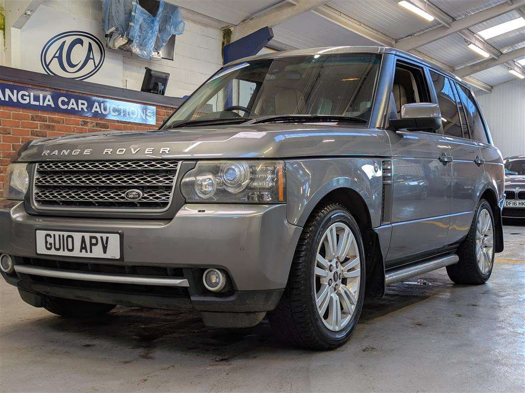 <p>2010 LAND ROVER RANGE ROVER VOGUE TDV8 AUTO</p>