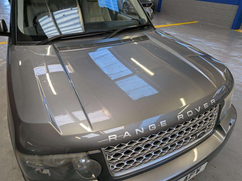 <p>2010 LAND ROVER RANGE ROVER VOGUE TDV8 AUTO</p>