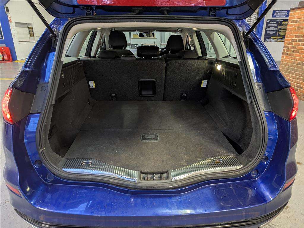 <p>2015 FORD MONDEO TITANIUM TDCI</p>