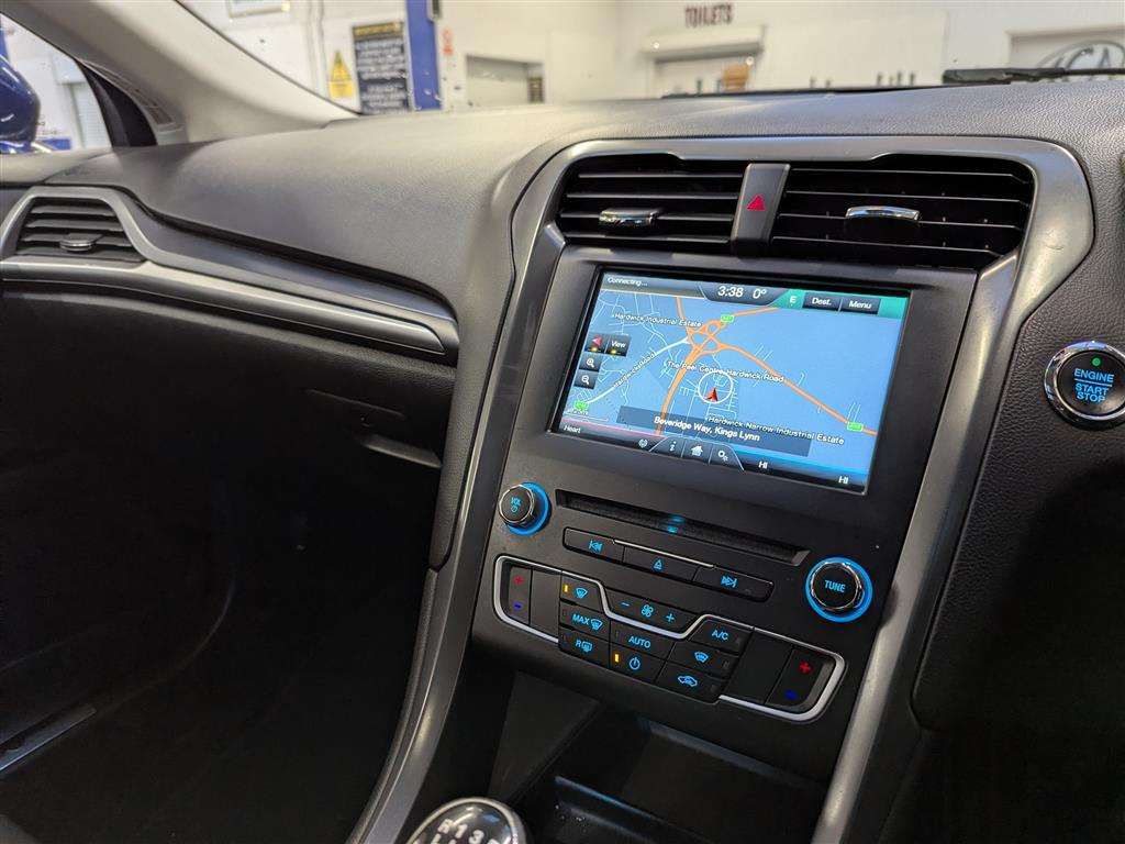 <p>2015 FORD MONDEO TITANIUM TDCI</p>