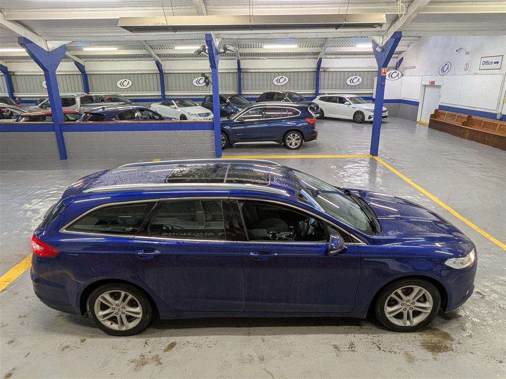 <p>2015 FORD MONDEO TITANIUM TDCI</p>