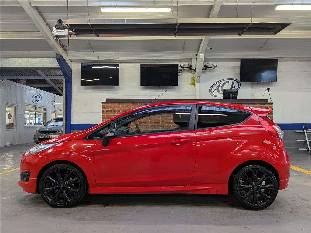 <p>2017 FORD FIESTA ST-LINE RED EDITIO</p>