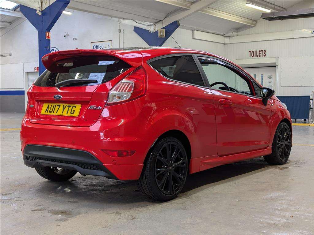 <p>2017 FORD FIESTA ST-LINE RED EDITIO</p>