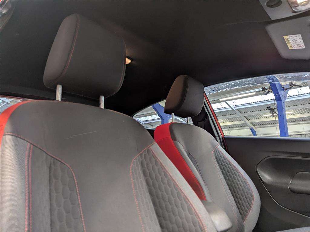 <p>2017 FORD FIESTA ST-LINE RED EDITIO</p>