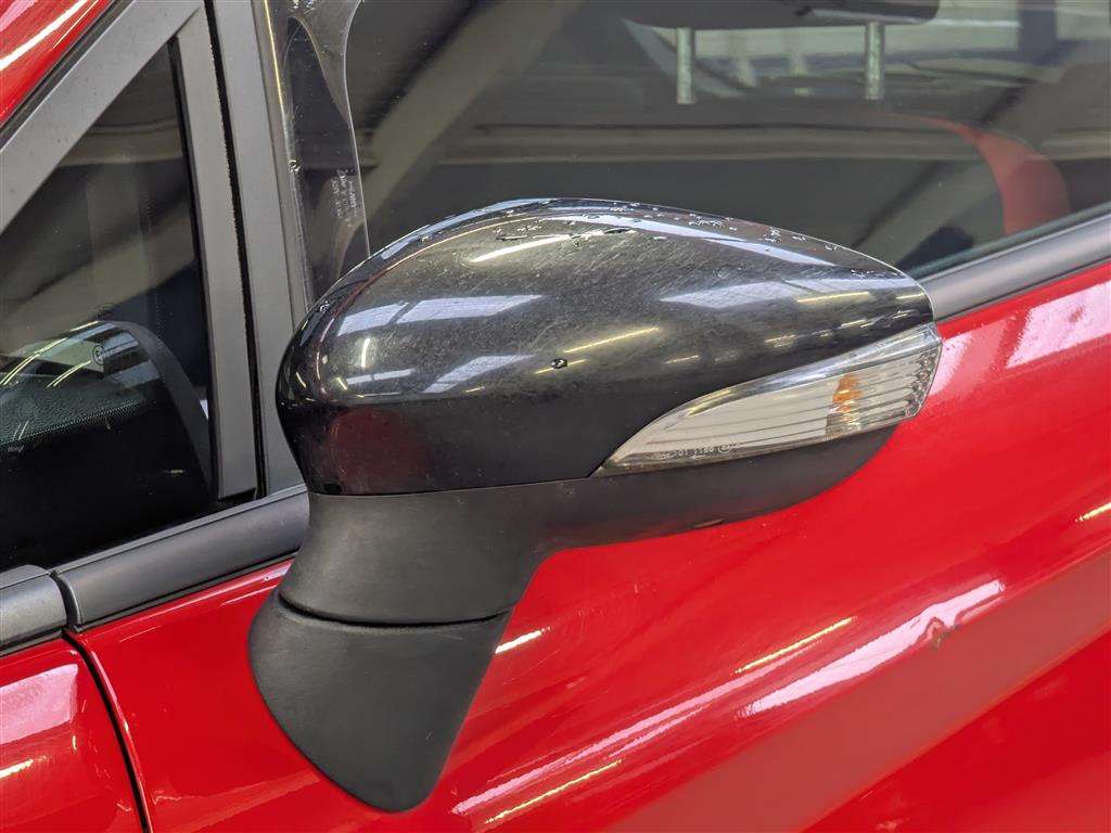 <p>2017 FORD FIESTA ST-LINE RED EDITIO</p>