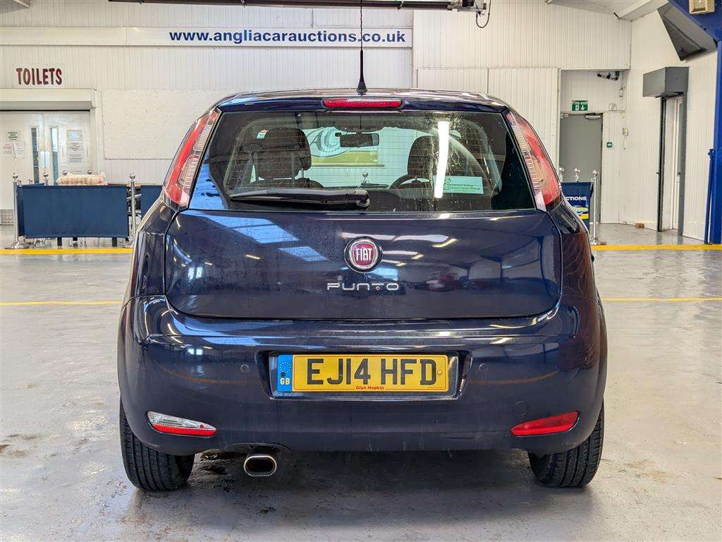 <p>2014 FIAT PUNTO EASY</p>