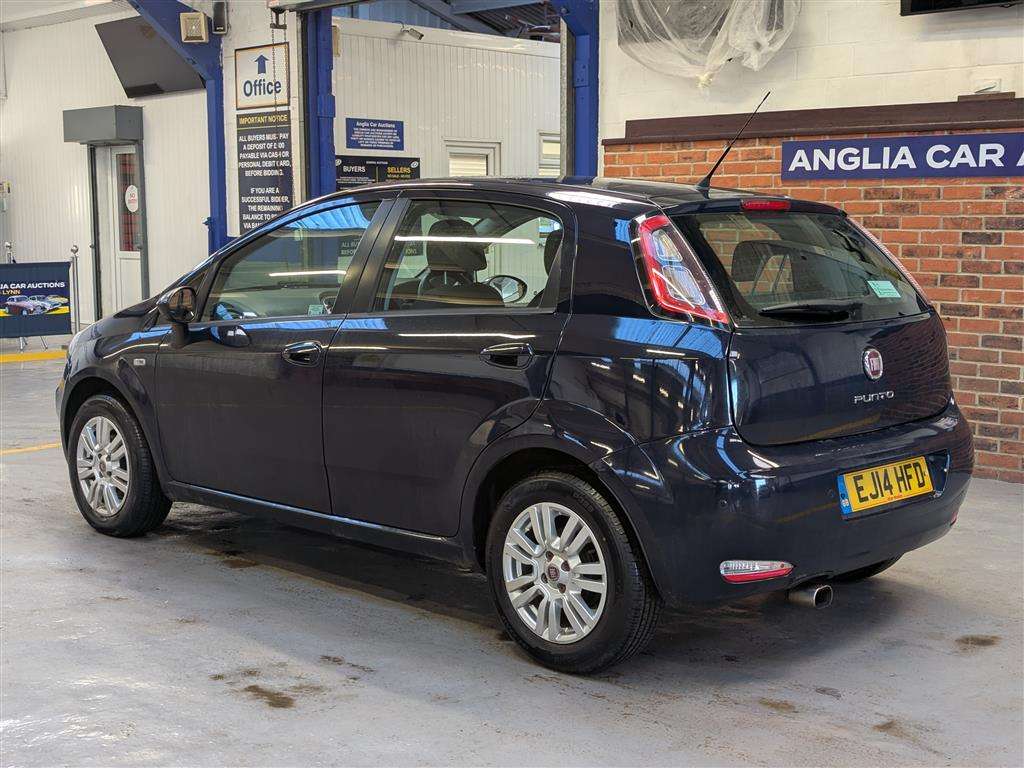 <p>2014 FIAT PUNTO EASY</p>