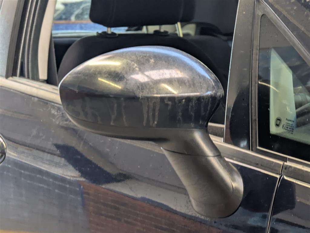 <p>2014 FIAT PUNTO EASY</p>