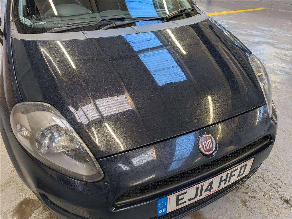 <p>2014 FIAT PUNTO EASY</p>