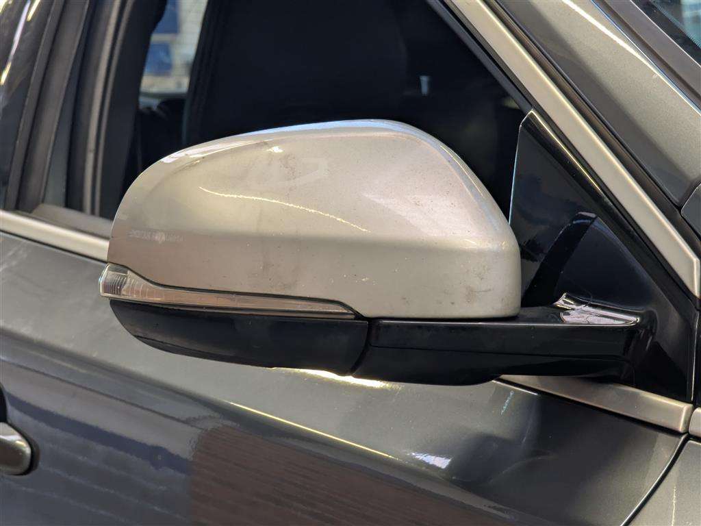 <p>2014 VOLVO V40 R-DESIGN D4</p>