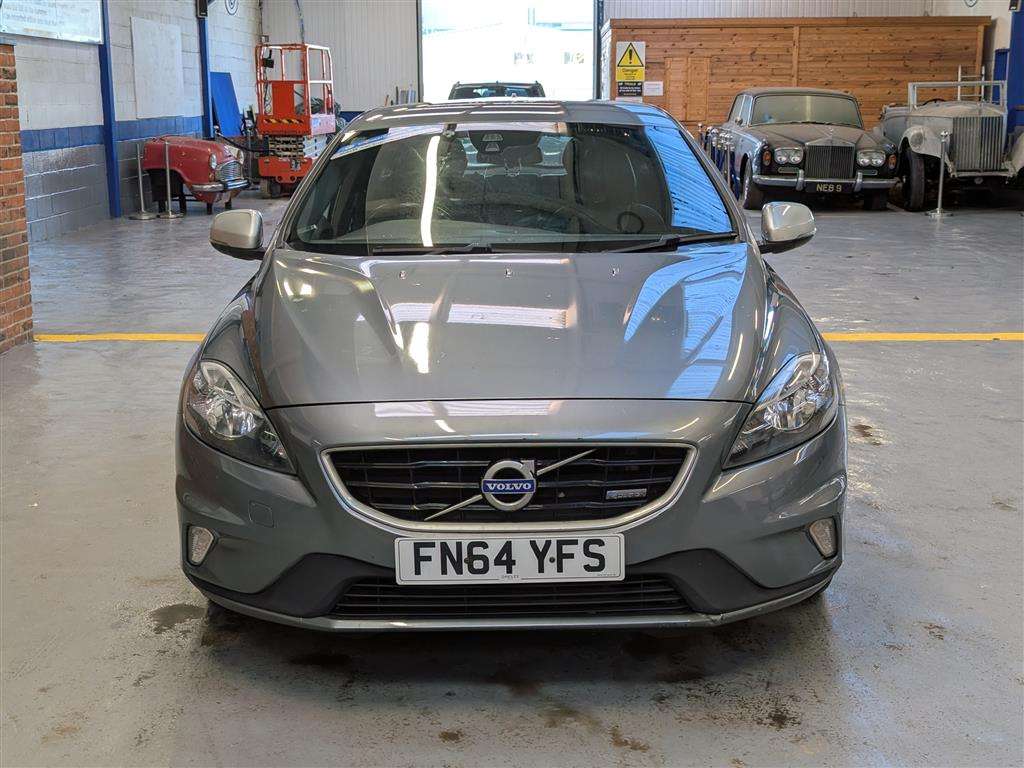 <p>2014 VOLVO V40 R-DESIGN D4</p>