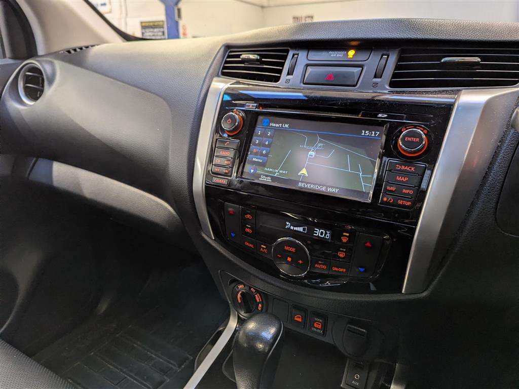 <p>2016 NISSAN NP300 NAVARA TEKNA DCI AU</p>