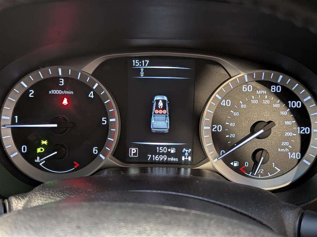 <p>2016 NISSAN NP300 NAVARA TEKNA DCI AU</p>