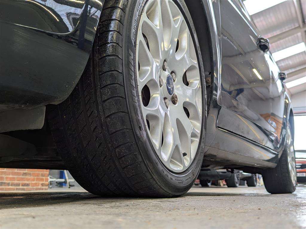 <p>2011 FORD FOCUS ZETEC TDCI 109</p>