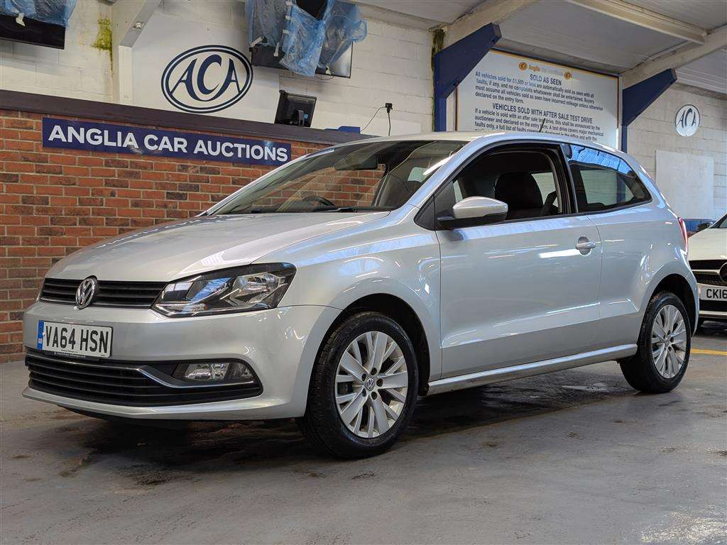 <p>2014 VOLKSWAGEN POLO SE</p>
