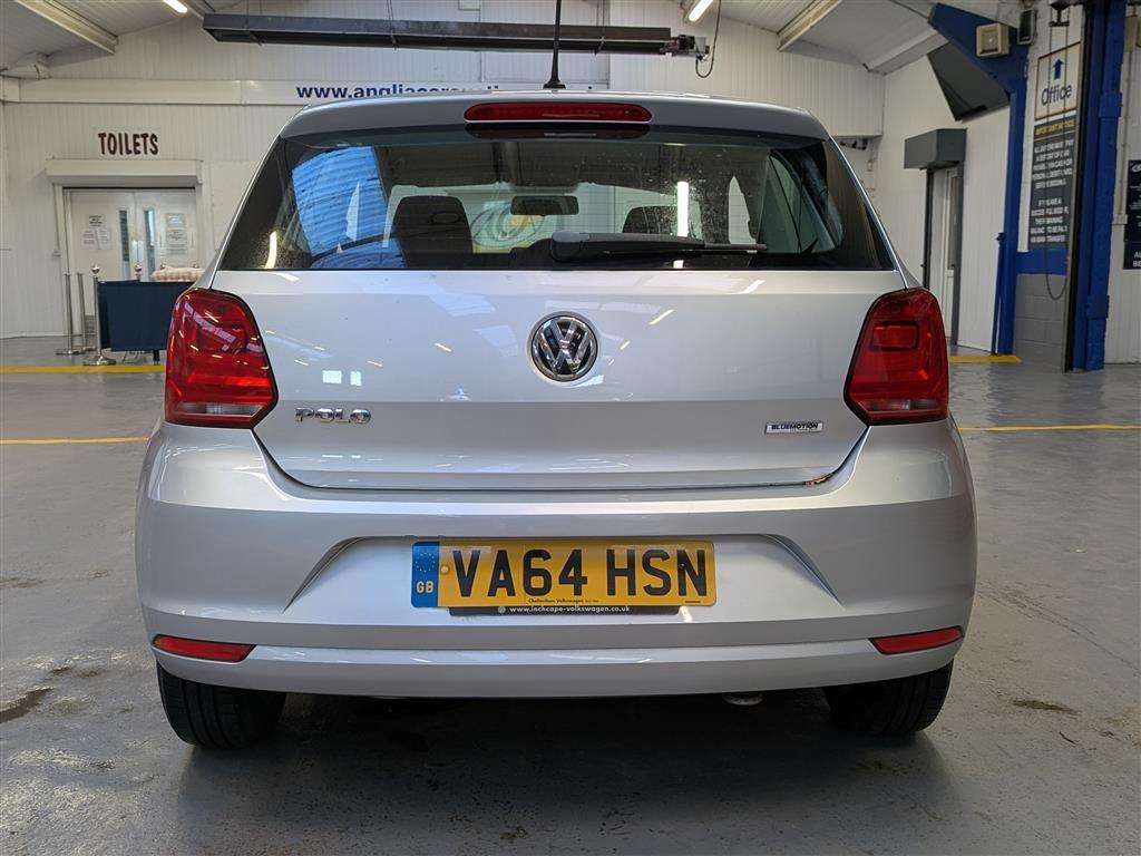 <p>2014 VOLKSWAGEN POLO SE</p>