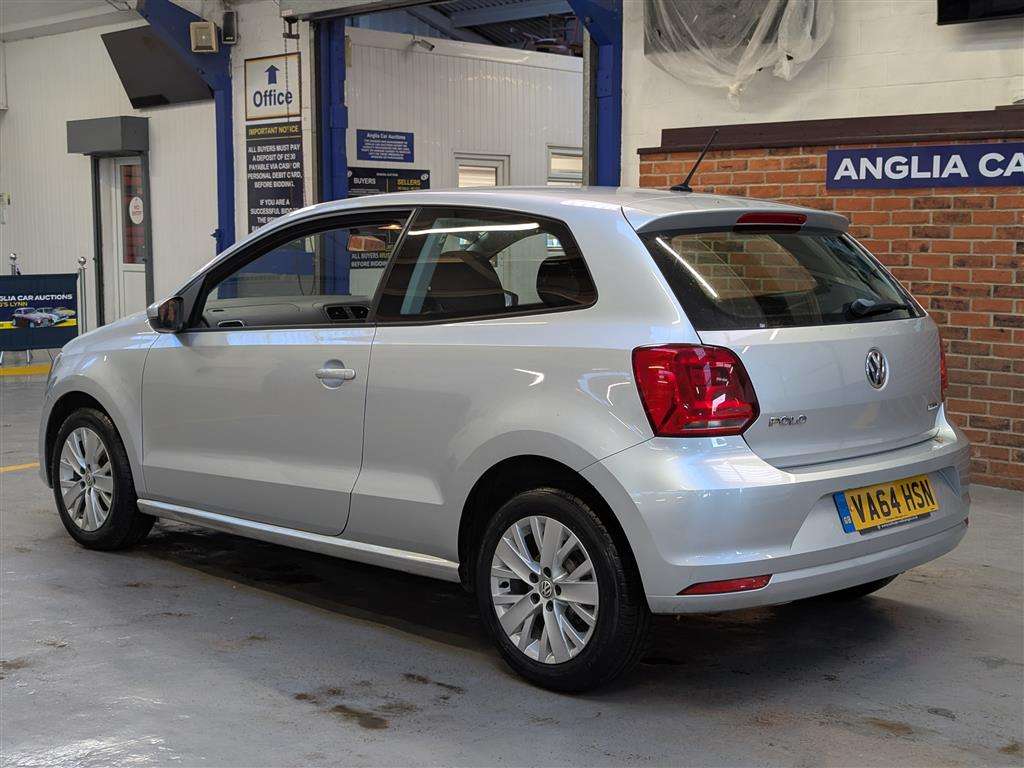 <p>2014 VOLKSWAGEN POLO SE</p>