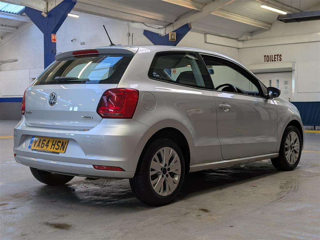 <p>2014 VOLKSWAGEN POLO SE</p>
