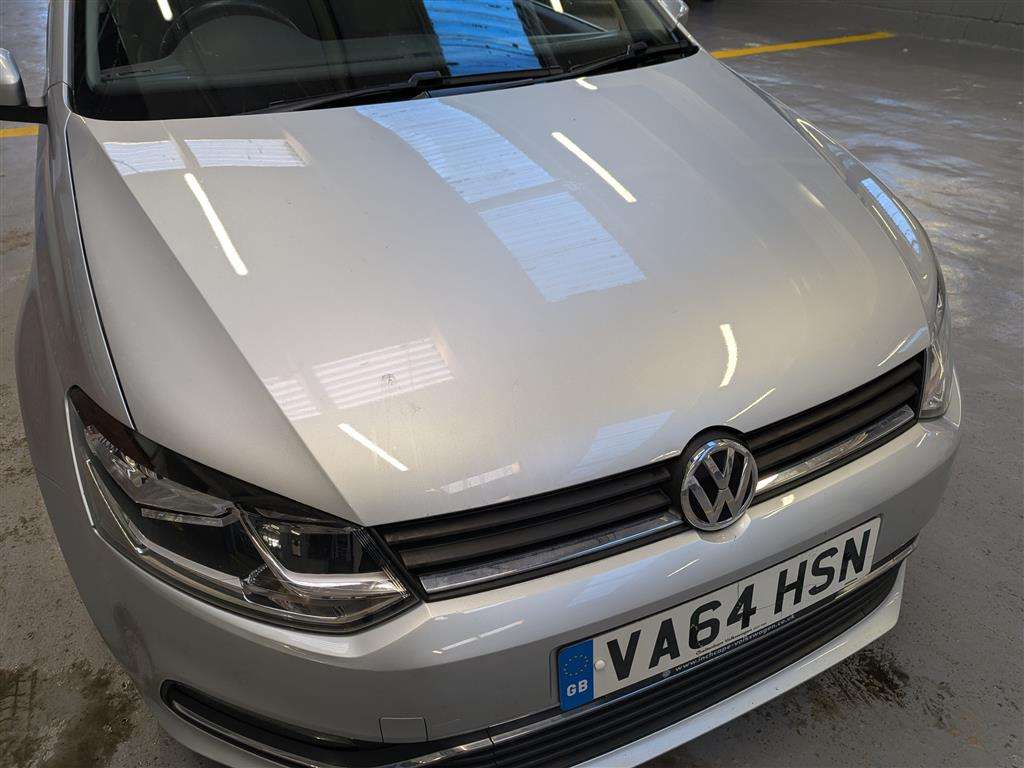 <p>2014 VOLKSWAGEN POLO SE</p>