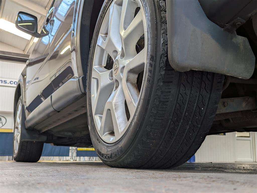 <p>2009 NISSAN X-TRAIL TEKNA DCI</p>