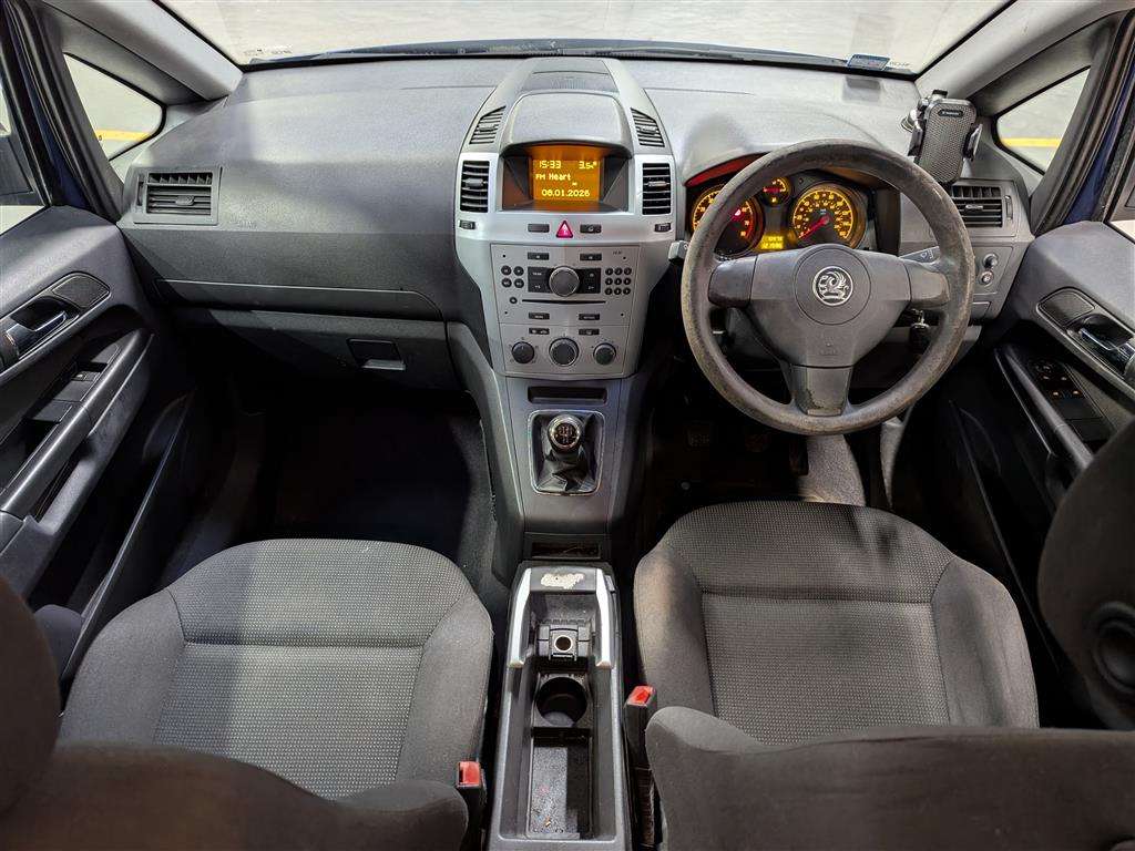 <p>2009 VAUXHALL ZAFIRA LIFE</p>