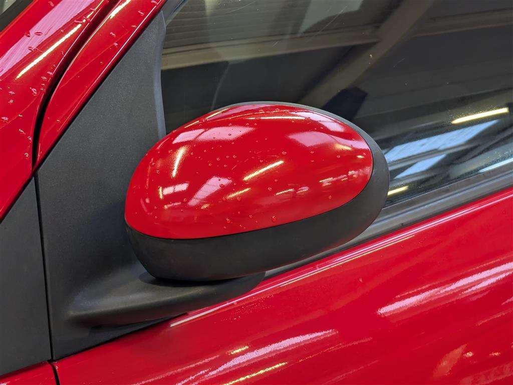 <p>2009 PEUGEOT 107 VERVE</p>