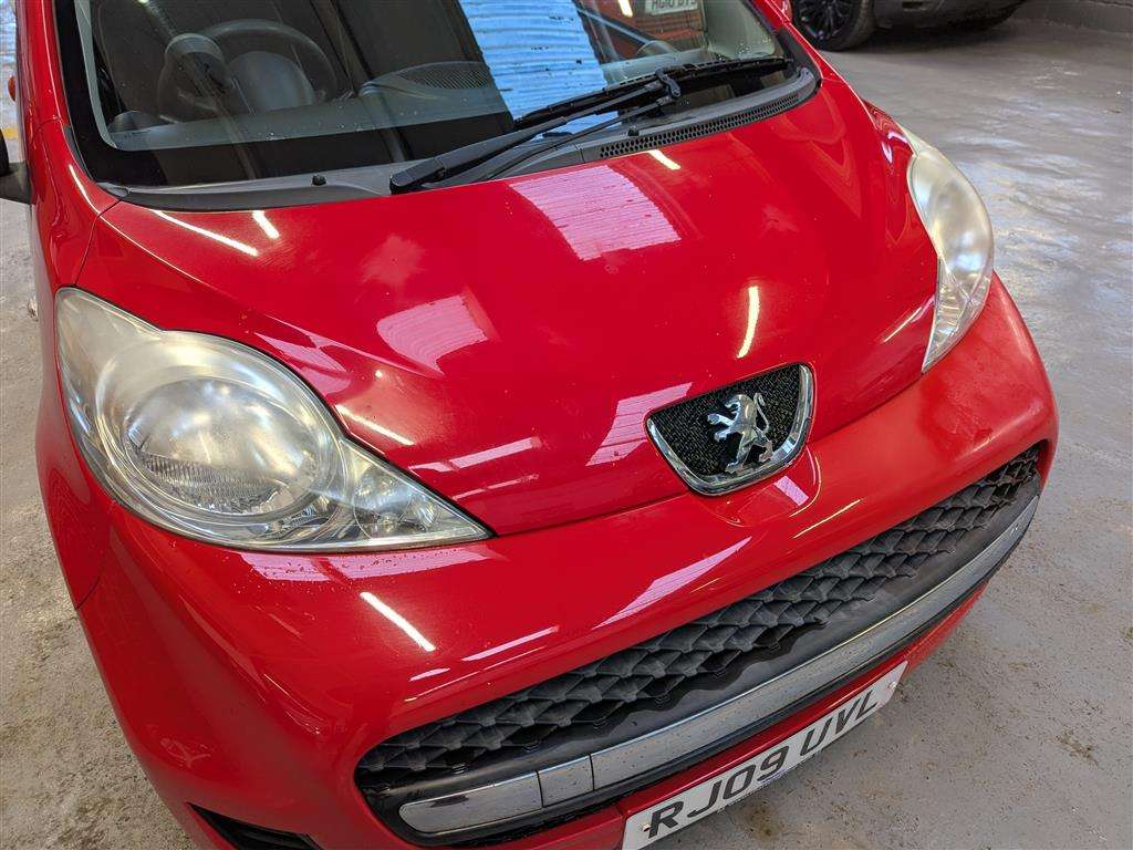 <p>2009 PEUGEOT 107 VERVE</p>