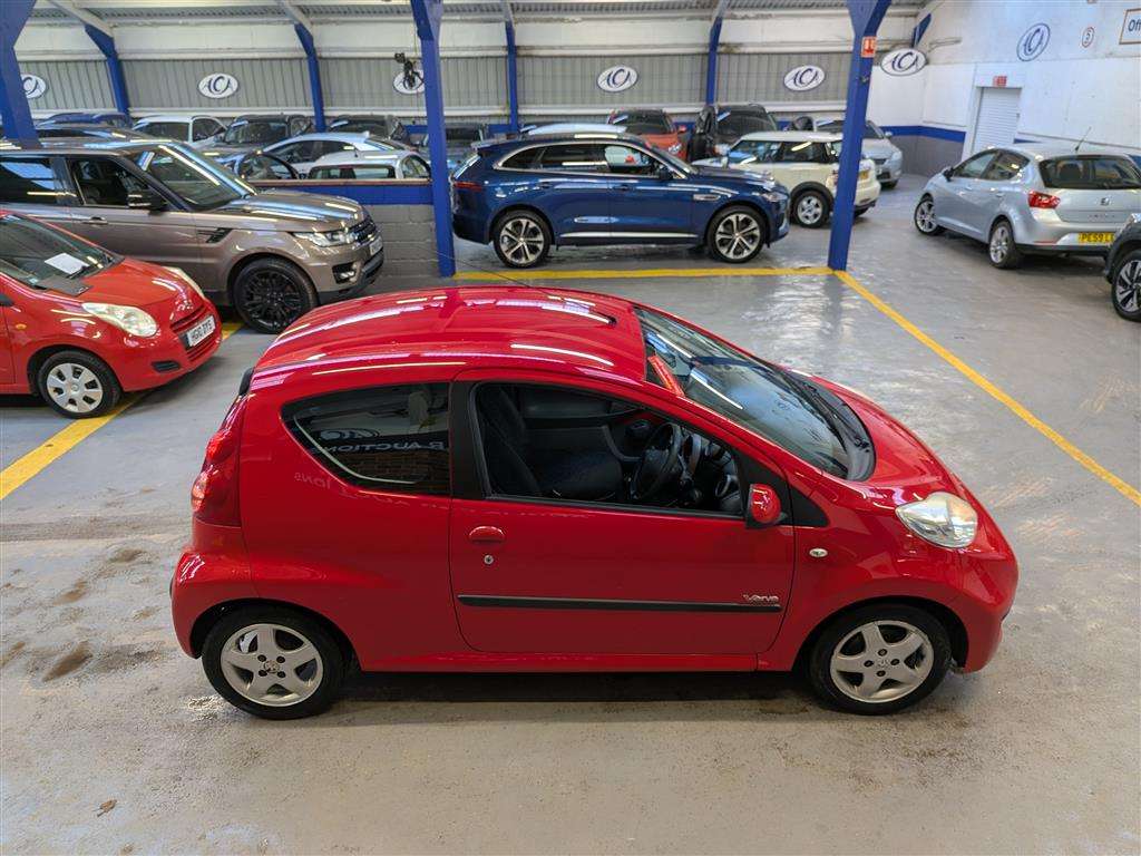 <p>2009 PEUGEOT 107 VERVE</p>