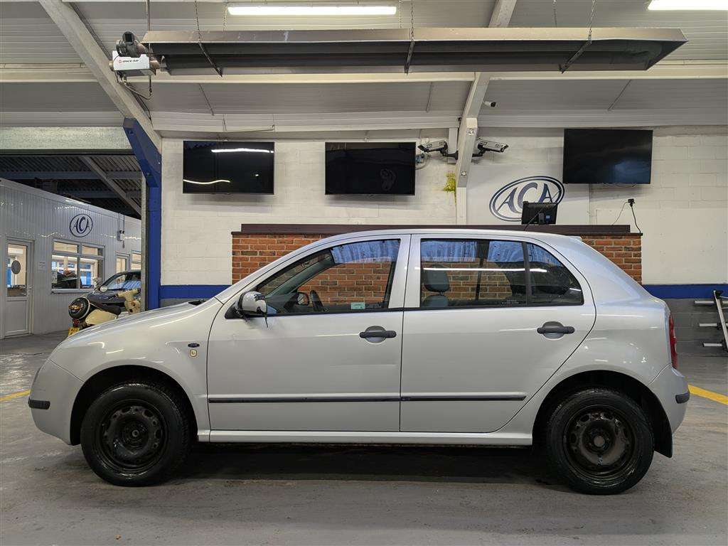 <p>2001 SKODA FABIA COMFORT 16V AUTO</p>