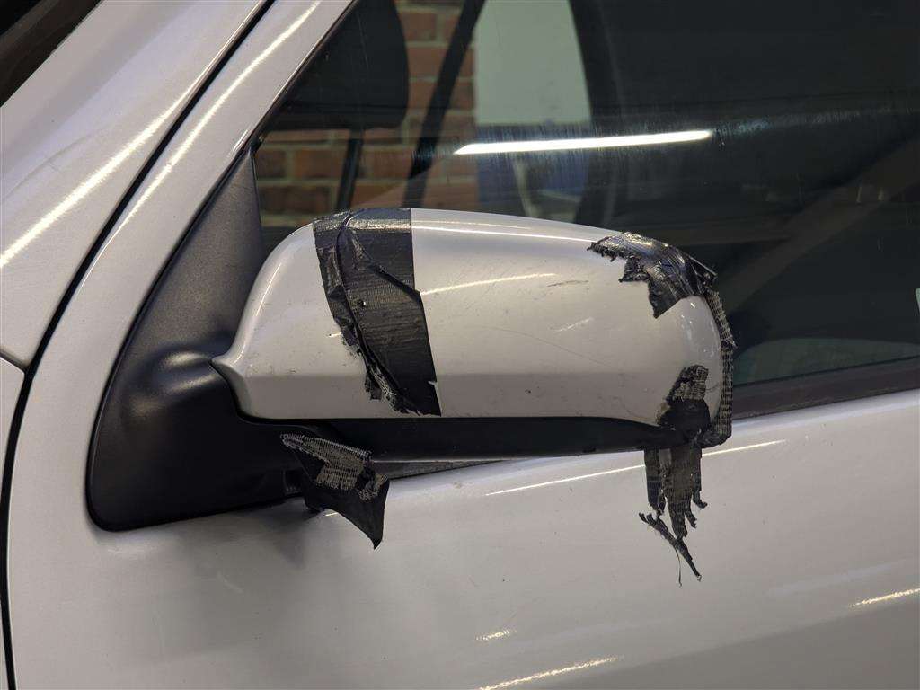 <p>2001 SKODA FABIA COMFORT 16V AUTO</p>