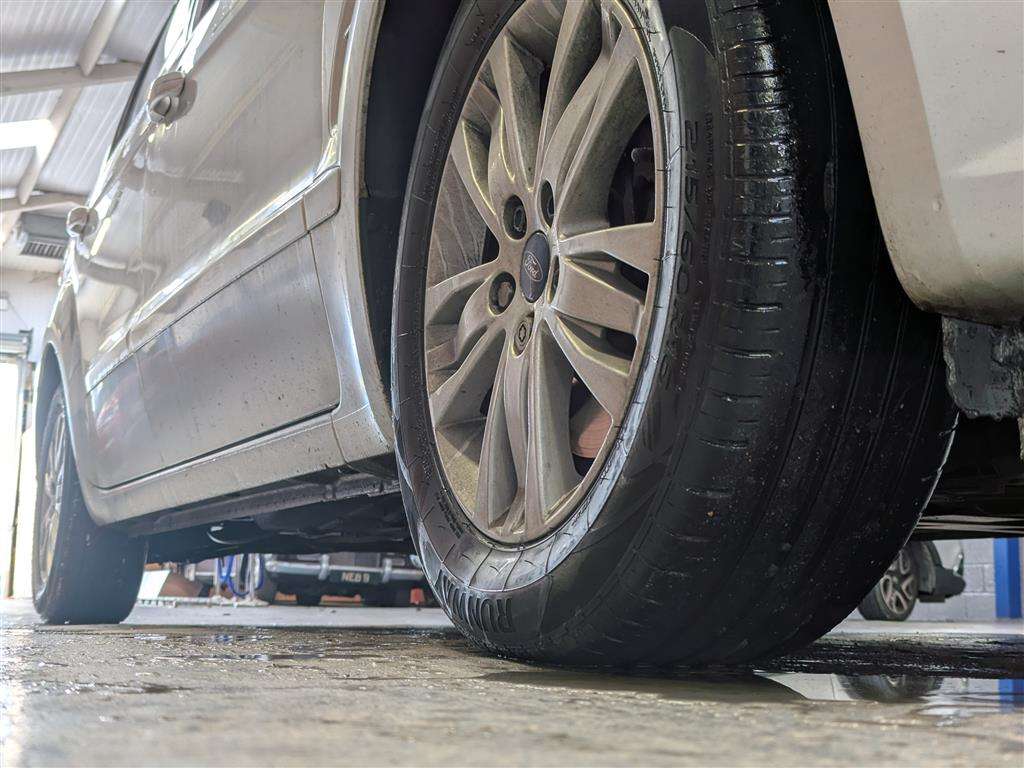 <p>2013 FORD S-MAX ZETEC TDCI 140</p>