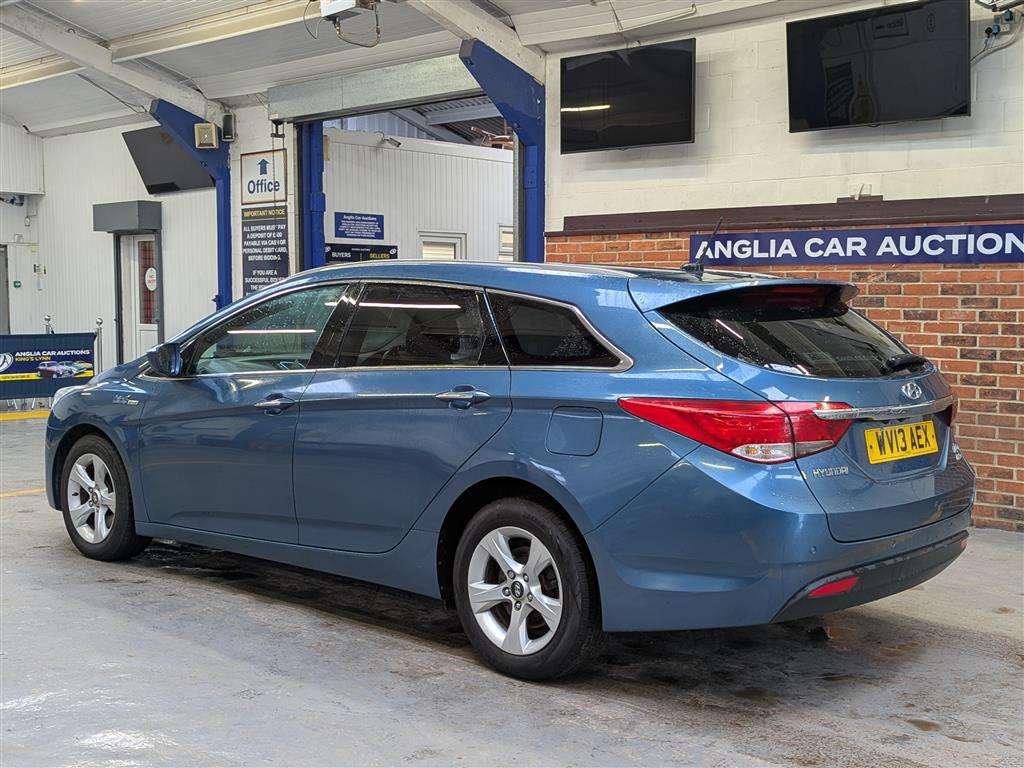 <p>2013 HYUNDAI I40 STYLE BLUE DRIVE CRDI</p>