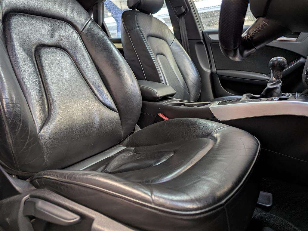 <p>2010 AUDI A4 S LINE QTRO 170TDI DPF</p>