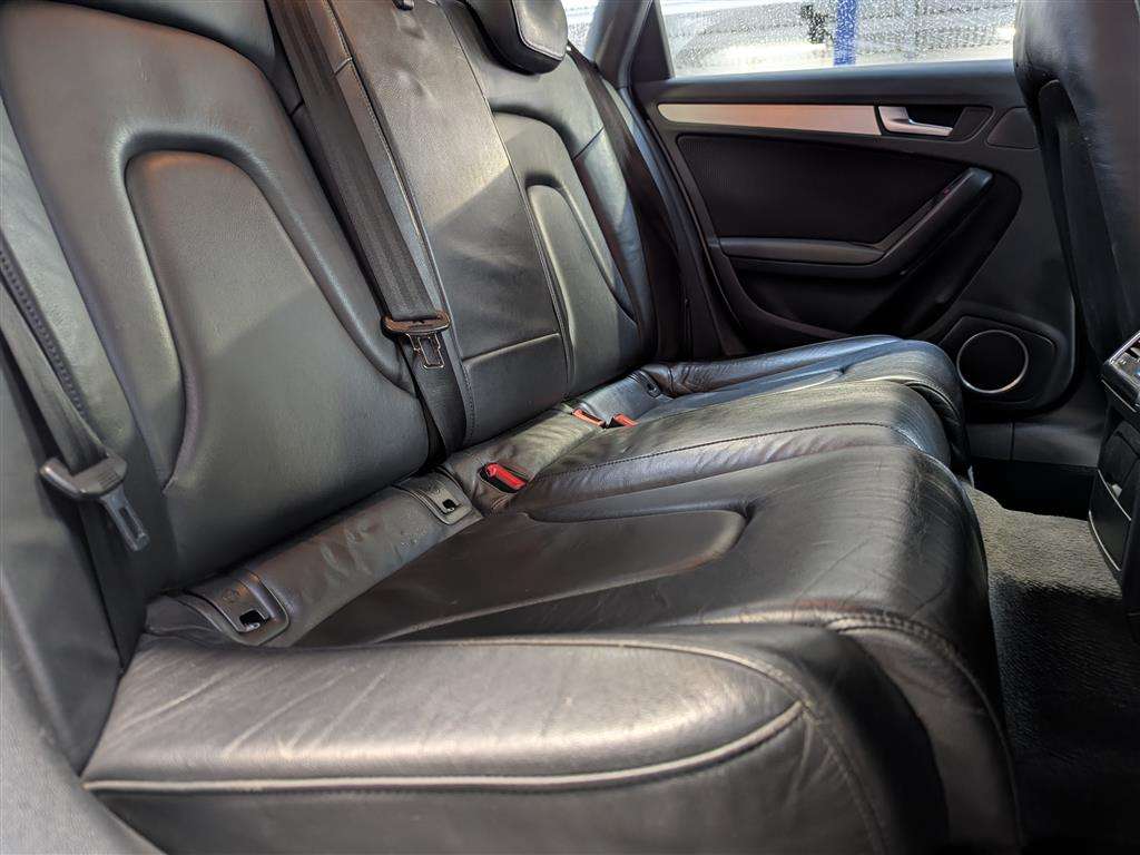 <p>2010 AUDI A4 S LINE QTRO 170TDI DPF</p>