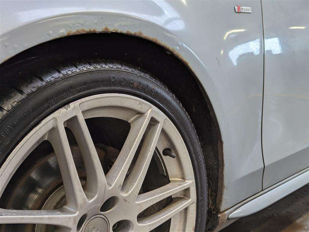 <p>2010 AUDI A4 S LINE QTRO 170TDI DPF</p>