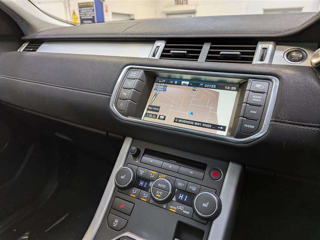 <p>2013 LAND ROVER RANGE ROVER EVOQUE D-LUX</p>