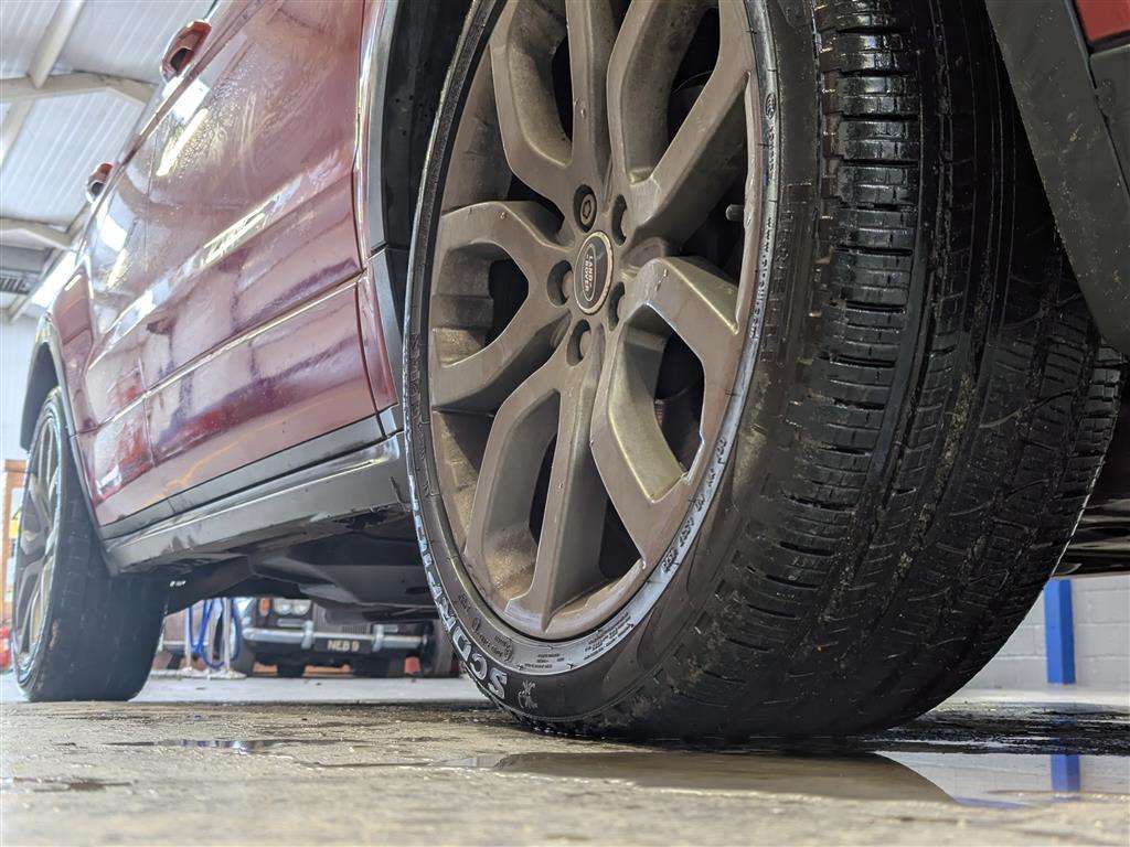 <p>2013 LAND ROVER RANGE ROVER EVOQUE D-LUX</p>