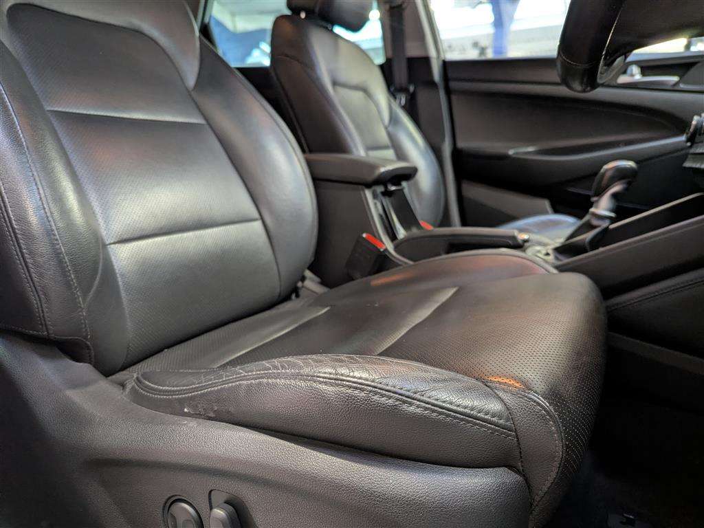 <p>2018 HYUNDAI TUCSON SPORT EDITION 2WD</p>