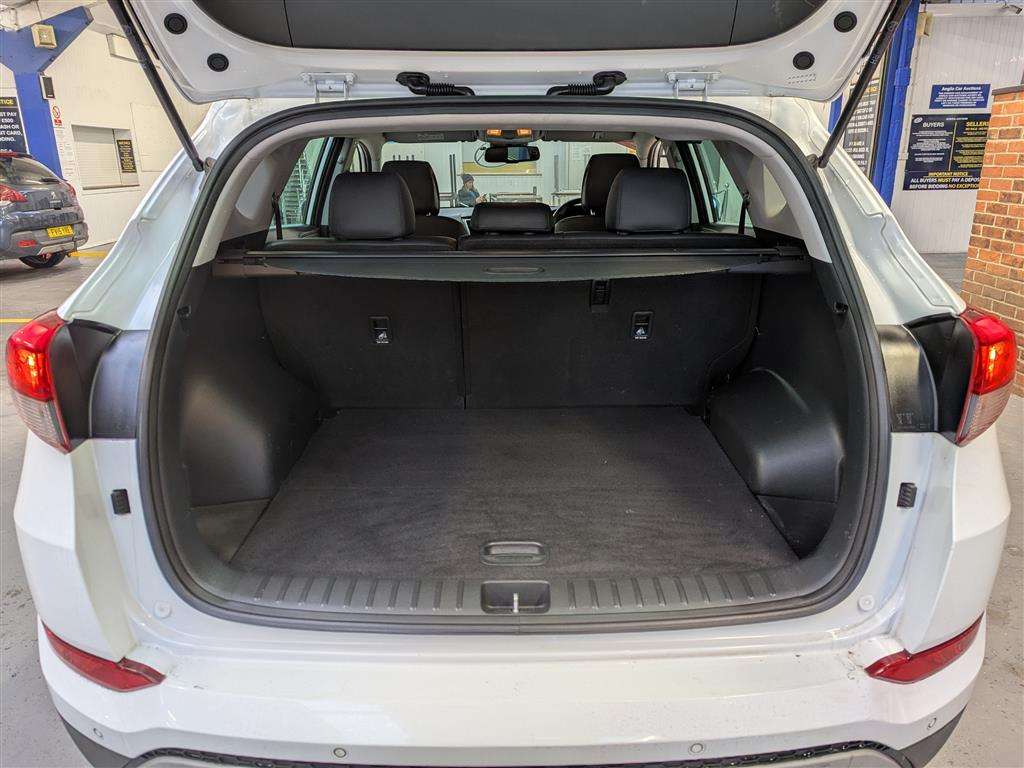 <p>2018 HYUNDAI TUCSON SPORT EDITION 2WD</p>