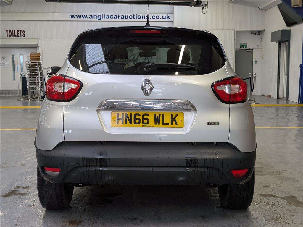 <p>2016 RENAULT CAPTUR DYNAMIQUE S NAV DC</p>