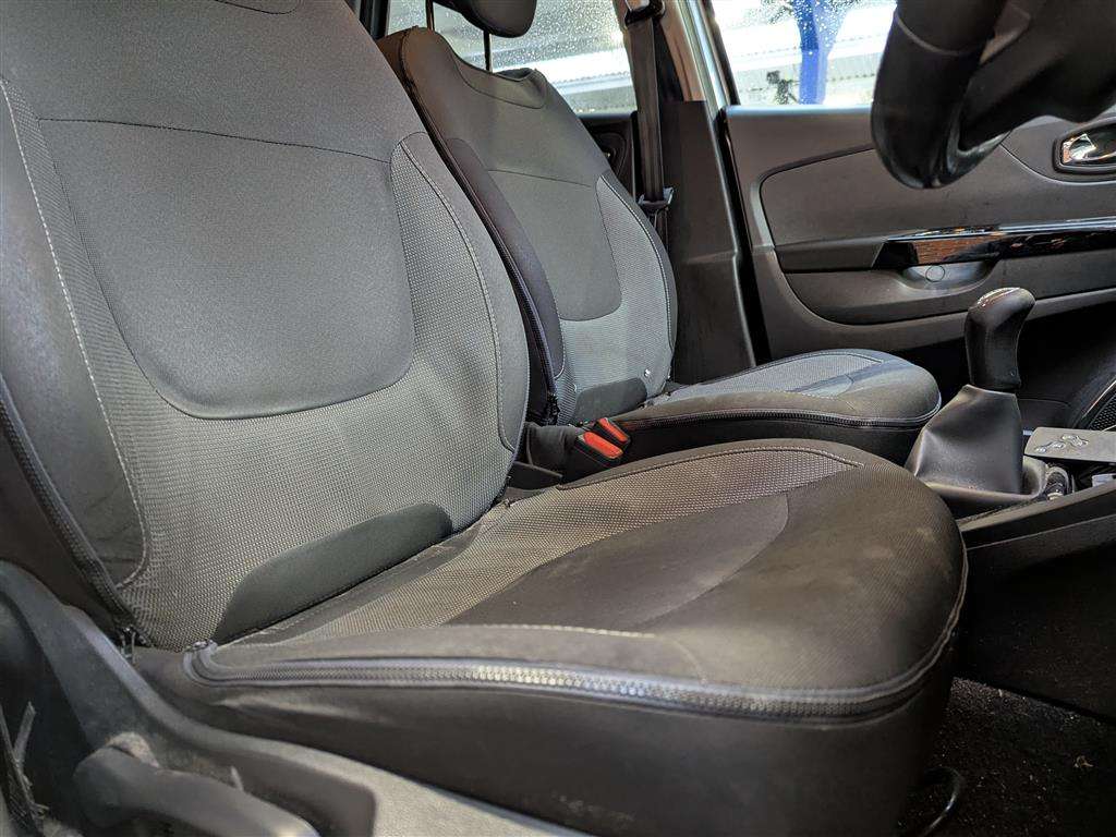 <p>2016 RENAULT CAPTUR DYNAMIQUE S NAV DC</p>