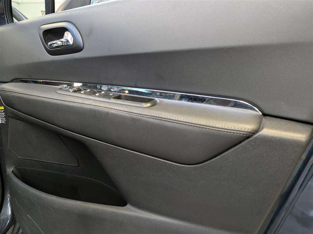 <p>2015 PEUGEOT 3008 ALLURE PURE TECH S/S</p>