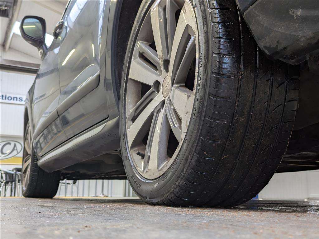 <p>2015 PEUGEOT 3008 ALLURE PURE TECH S/S</p>