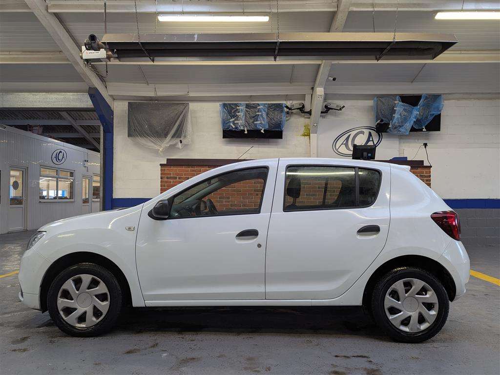 <p>2019 DACIA SANDERO ESSENTIAL TCE</p>