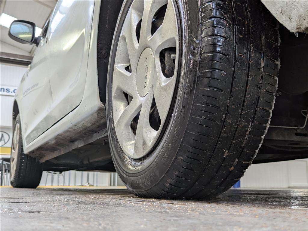 <p>2019 DACIA SANDERO ESSENTIAL TCE</p>