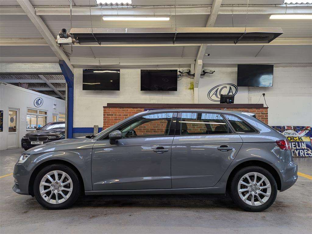 <p>2013 AUDI A3 SE TDI</p>