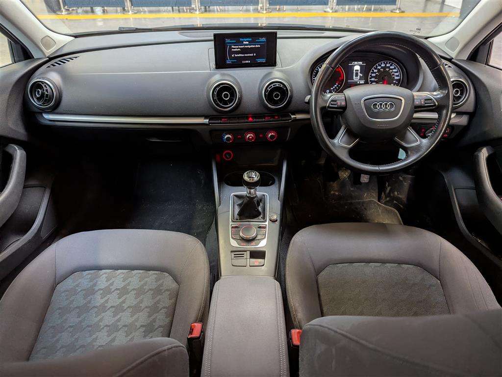 <p>2013 AUDI A3 SE TDI</p>