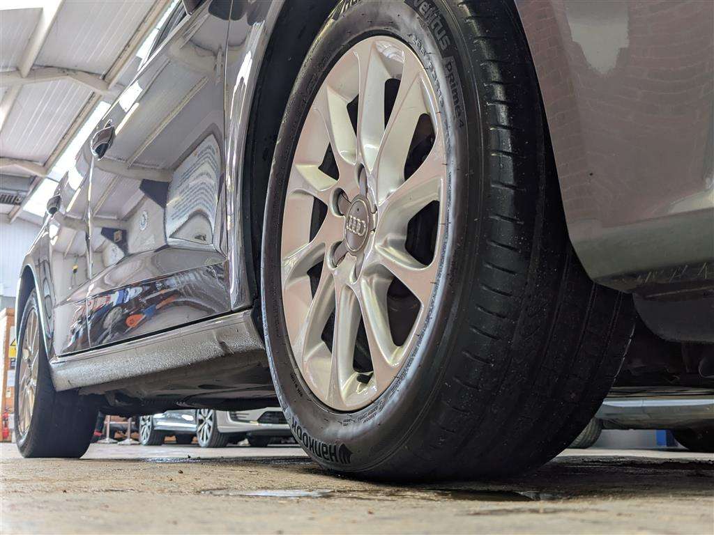 <p>2013 AUDI A3 SE TDI</p>